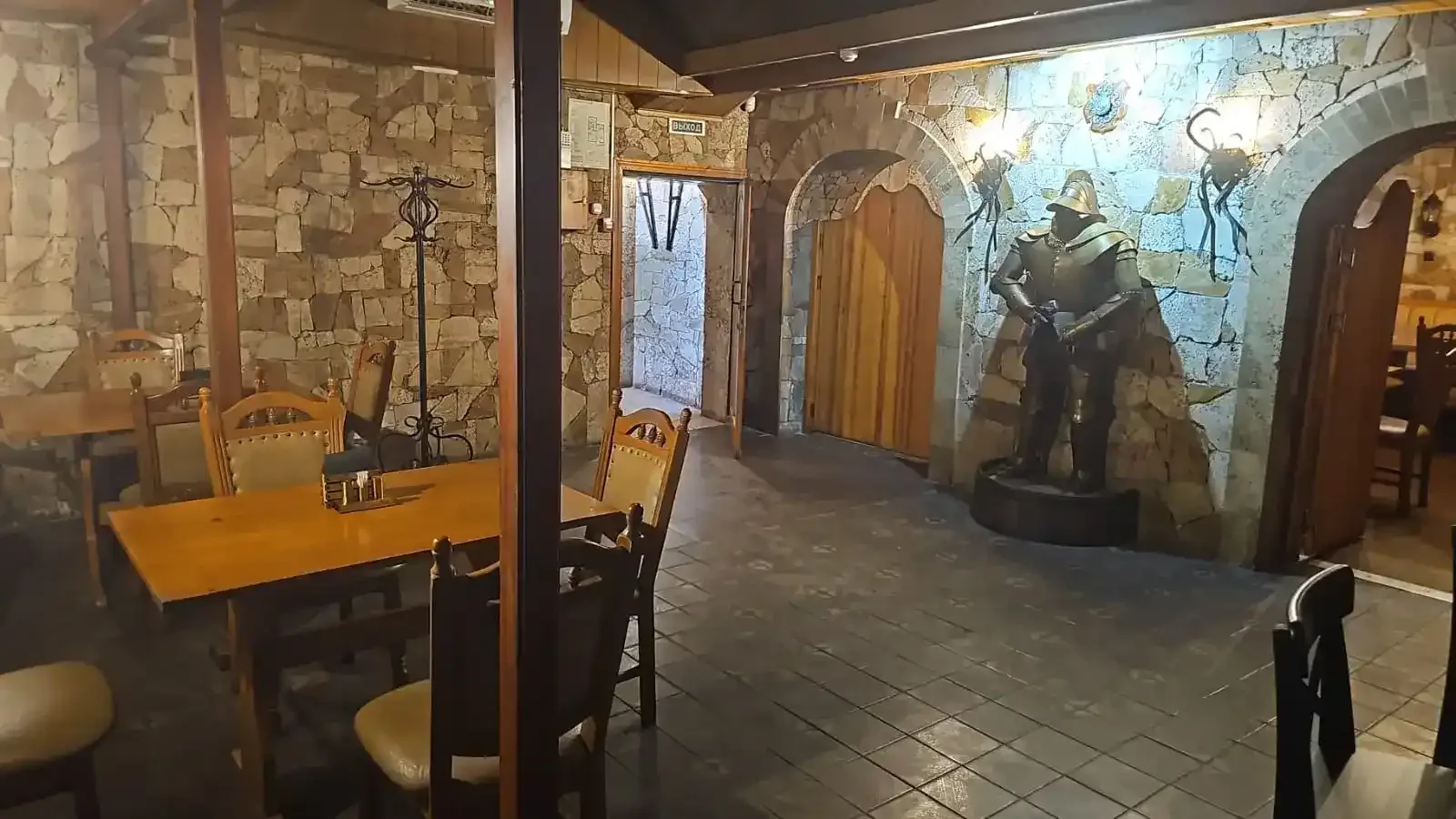 Ресторан «Таверна Пруссия»3